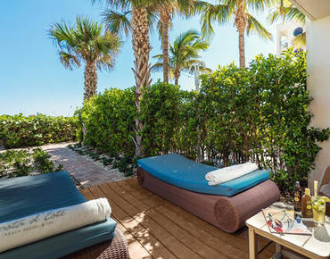 cabana king beachfront patio