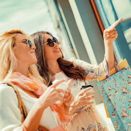 two women shopping in vero beach